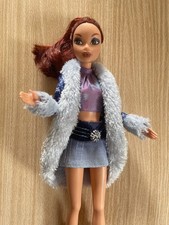 Barbie  MY SCENE Collectable CHELSEA In a Blue Coat, Boots and Accessories