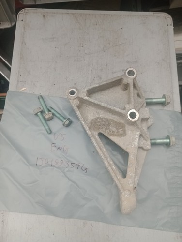 Golf v5 engine bracket - 2.3,