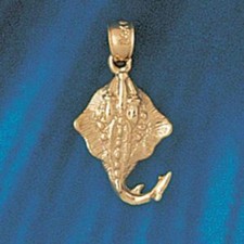 3D Stingray Fish Charm Pendant
