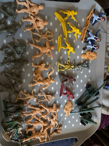 Vintage plastic toy - plastic,