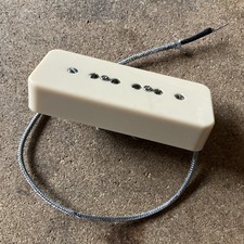 Unknown Vintage Style Alnico V Soapbar P90, 52mm E-e, Aged Cream Cover, Bridge