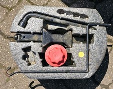 Rover 200 25 original spare wheel changing kit Jack Brace Houseing MG