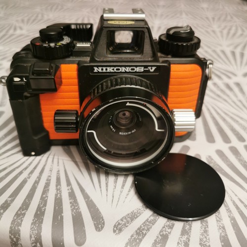 Nikon nikonos with nikkor - nikonos, uw-nikkor