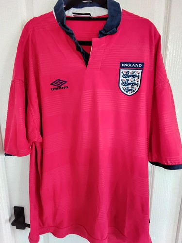 England 1999 2001 - 2001, away
