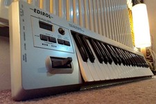 MIDI Keyboard Controller -