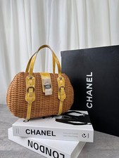 Ferragamo Vara basket bag