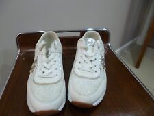 Guess Los Angles Trainers in white and silver size 39