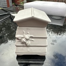 Small Beehive Shaped Porceline Honey Pot (Made IN England)