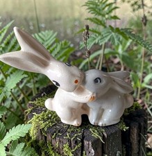 Wade Whimsical RARE Kissing