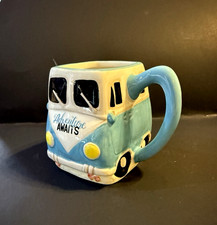 Youngs Surfin’ Blue Bus