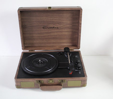 Crosley Cruiser briefcase portable record player CR8005U-024B -PARTS OR REPAIR