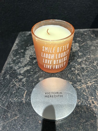 Victoria meredith vanilla - victoria,