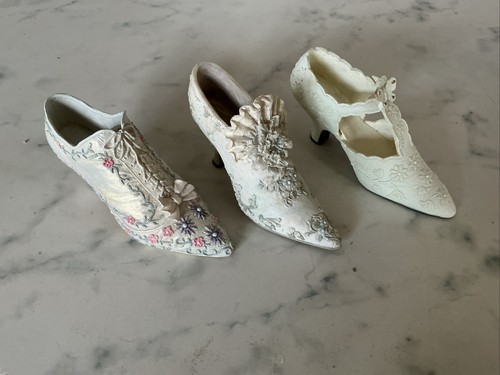 Ornamental shoes if the - 3,