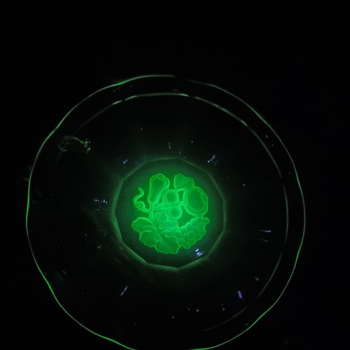Art deco uranium glass - art,