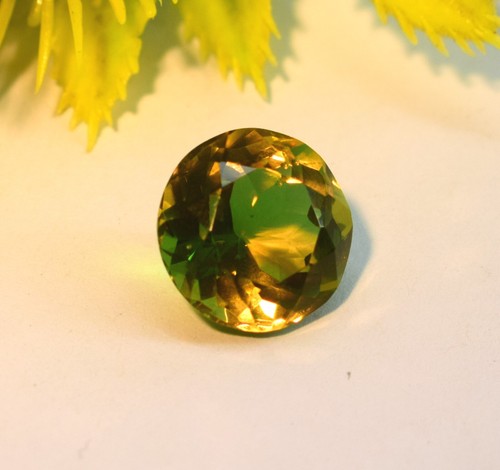 Rare natural round cut - rare,