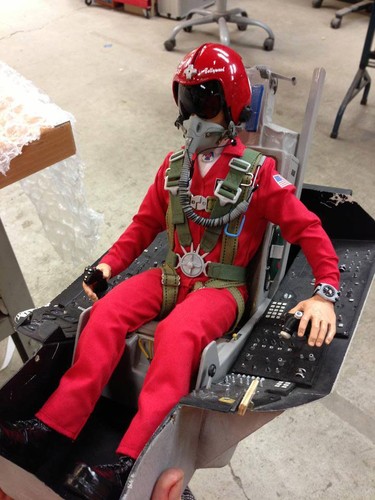 6th scale animatronic - scale, pilot