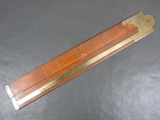 Vintage boxwood 2 fold 24"