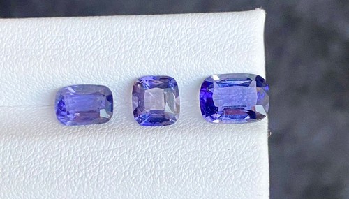 Carats natural iolite - 2.6o,