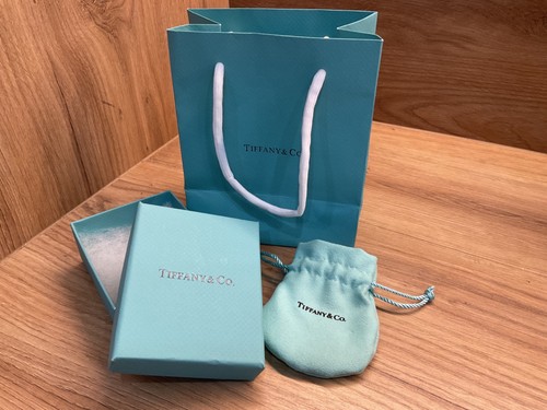 Tiffany empty packaging - co,