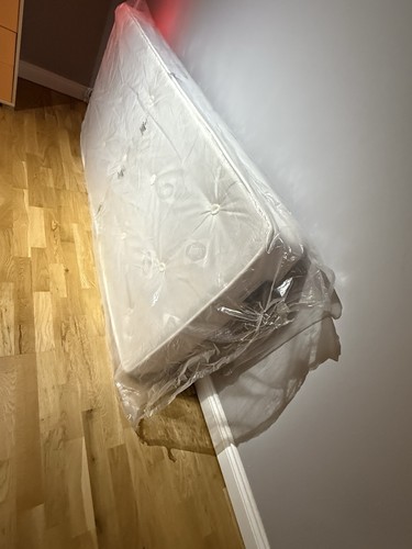 Single bed mattress - bed, open