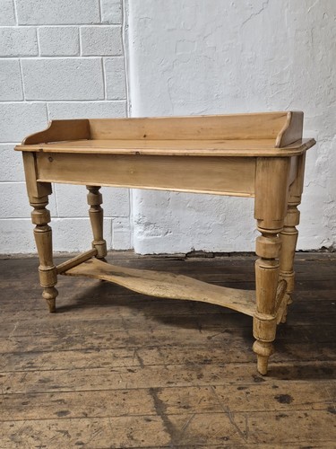 Victorian pine washstand with - victorian,