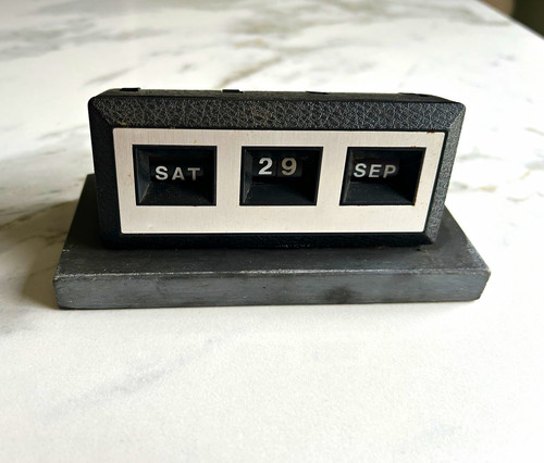Vintage perpetual desktop - vintage, flip