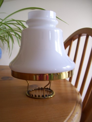 Edwardian white oil lamp - white,