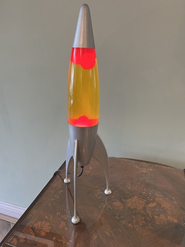 Lava lamp rocket - rocket, scarlet