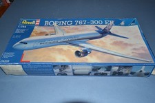 1/144 Revell BOEING 767-300 ER