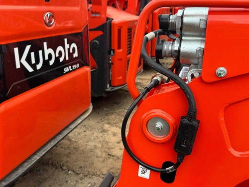 Operate bobcat attachments - bobcat®,