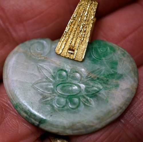Carved jade pendant with 18k - with,