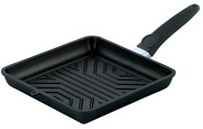SKK Titanium 2000 Ridged Grill Pan 24cm x 24cm with Fixed Handle