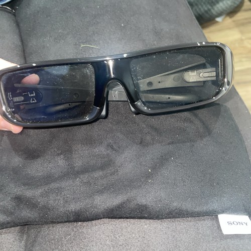 Pairs sony 3d glasses - 1,