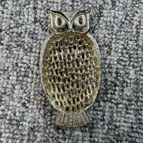 Vintage gold tone metal - gold, owl