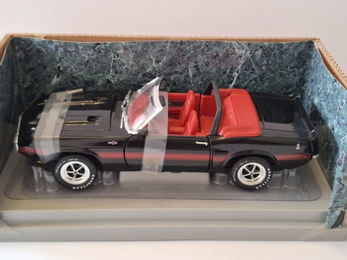 Scale ertl american - 1:18,
