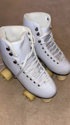 White retro quad roller - roller, skates