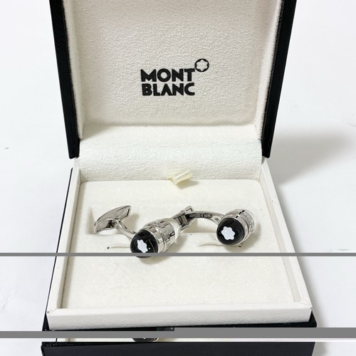 Cufflinks