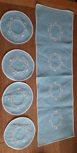 Vintage linen table runner - table,