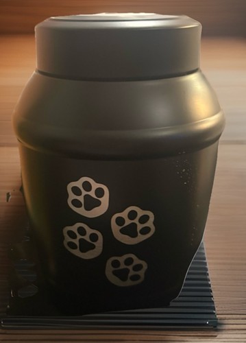 Pet cremation urn new - pet, new!
