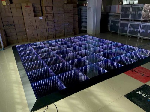 Infinity mirror led dance - 3d,