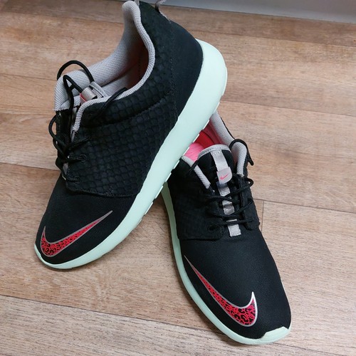 Nike roshe run - run, yeezy