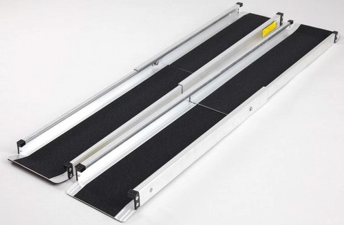 Pair telescopic ramps - of, with