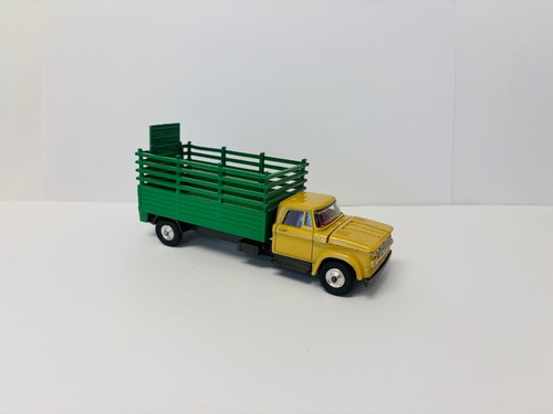 Corgi toys 484 dodge - dodge, fargo
