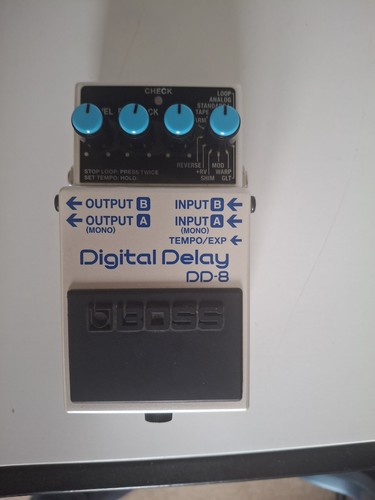 Boss digital delay - dd-8,