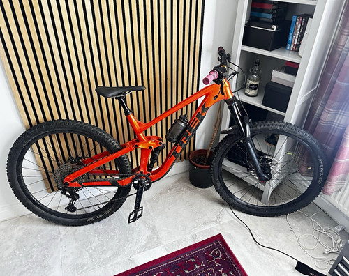 Trek slash size large - slash,