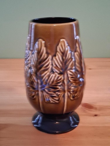 Sylvac sycamore vase - sycamore,
