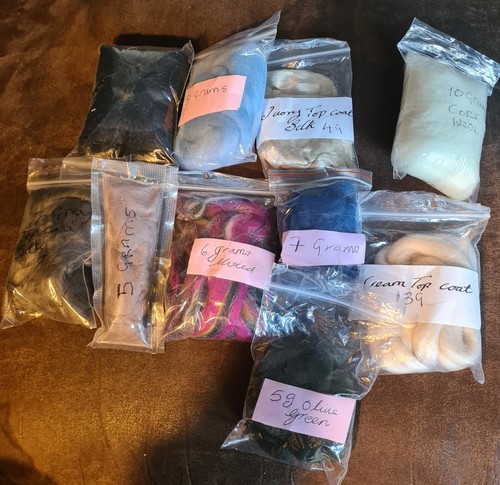 81g roving felting wool - of,