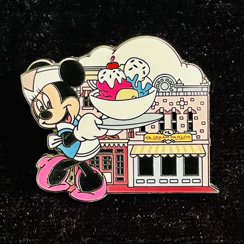 Minnie mouse waitress - minnie, main