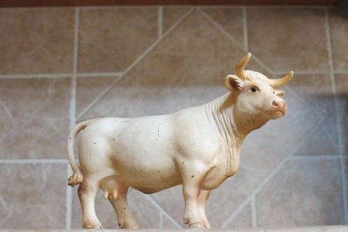 Schleich 13610 charolais cow - schleich,