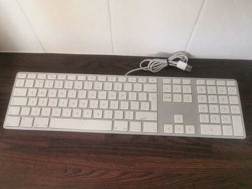 Apple wired keyboard - apple, a1243